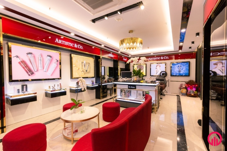 Tủ kệ trưng bày đồ mỹ phẩm shop đẹp