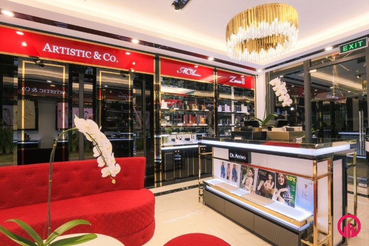 Tủ kệ kính trưng bày mỹ phẩm Hàn Quốc