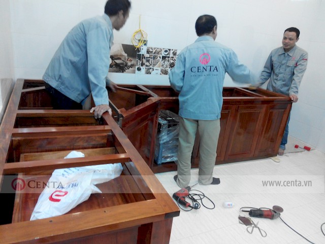 12. phong-bep-go-huong _www.centa.vn