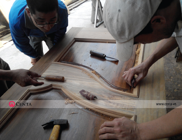 03.-Chi-tiet-cua-go-lim