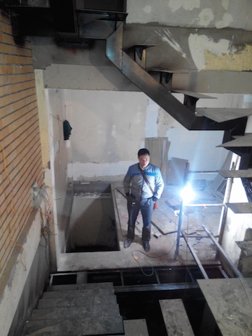 Cau thang sat hien dai 