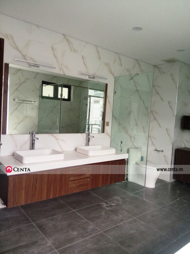 Lắp đặt nội thất phòng WC master biệt thự