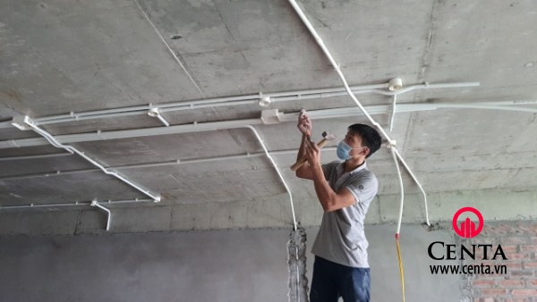 Thi công điện, đường điện nước chôn âm trần, âm tường